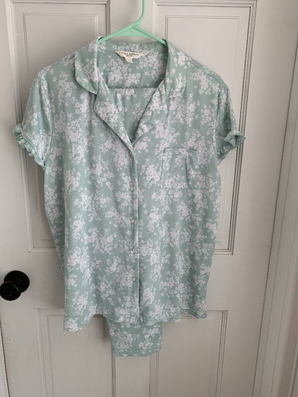 Laura Ashley 3 piece pajama set in mint green and white floral print size large